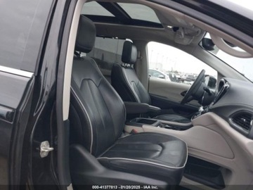 Chrysler Pacifica II 2023 Chrysler Pacifica 2023 Chrysler Pacifica Limited FWD 3.6 Benzyna 287KM, zdjęcie 4