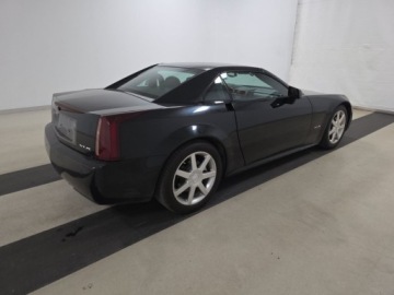 Cadillac XLR 2004 Cadillac XLR Base 2004 4.6 Benzyna 320KM, zdjęcie 3