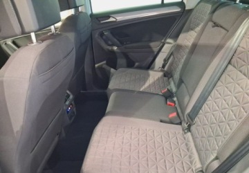 Volkswagen Tiguan II SUV Facelifting 1.5 TSI 150KM 2022 Volkswagen Tiguan Life 1.5TSI 150KM DSG 202223 r., Salon PL, I wlasciciel,, zdjęcie 12