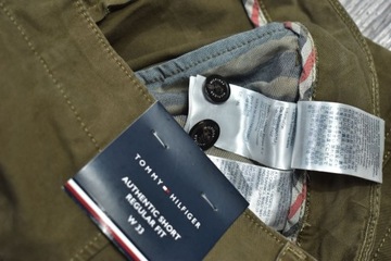 TOMMY HILFIGER Short Cargo Army Green / 33