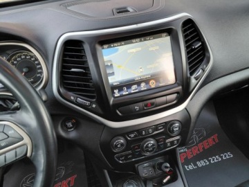 Jeep Cherokee V Terenowy 2.0 MJD 140KM 2014 Jeep Cherokee 4x4 Limited Skora Panorama Navi Klimatronik 2.0 Diesel 140KM, zdjęcie 22