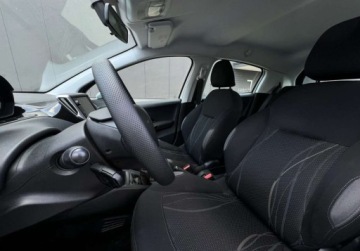 Peugeot 208 I Hatchback 3d 1.2 VTI 82KM 2013 Peugeot 208 Czujniki Kamera niski przebieg Warszawa 1.2 Benzyna 82KM, zdjęcie 9