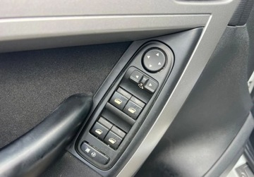 Citroen C4 Picasso I 1.6 HDi 109KM 2008 Citroen C4 Picasso 1.6 HDI 109KM Klimatyzacja Elektryka Czujniki 1.6 109KM, zdjęcie 11
