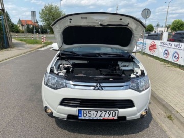 Mitsubishi Outlander III 2015 Mitsubishi Outlander AUTOMATNAWIGACJAKSENONYNAPED 4X4GWARANCJA7 MIEJSC, zdjęcie 21