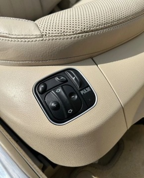 Mercedes SL R230/2 Roadster 500 388KM 2010 Mercedes-Benz SL SL 550, 83 tys km, 5,5 litra, 388 KM, stan idealny 5.5, zdjęcie 21