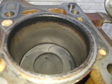 OPEL COMBO FIAT DOBLO 1.3JTD 263A2000 BLOK SPODEK MOTORU PÍSTY HŘÍDEL