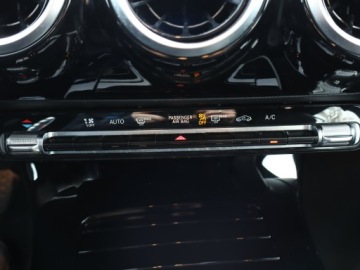 Mercedes CLA C118/X118 2020 Mercedes CLA 180 d, Salon Polska, Serwis ASO, zdjęcie 15