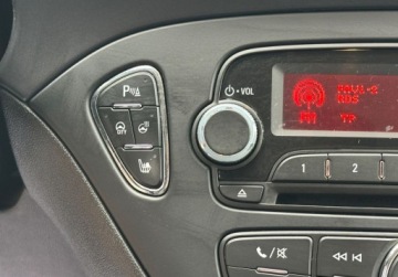 Opel Corsa E Hatchback 3d 1.2 Twinport 70KM 2015 Opel Corsa 1,2 70KM Pdc Podgrzewane fotele CLIMA Bezwypadkowy Serwis 1.2, zdjęcie 15