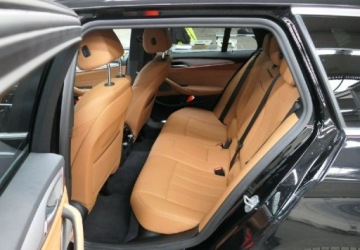 BMW Seria 5 G30-G31 Touring Facelifting 2.0 520d 190KM 2021 BMW Seria 5 Harman Skora Navi FV 23 2.0 Diesel 190KM, zdjęcie 8