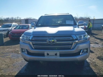 Toyota Land Cruiser VII 2017 Toyota Land Cruiser V8 2017 5.7l 5.7 Benzyna 381KM, zdjęcie 7