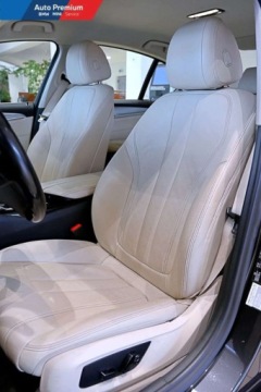 BMW Seria 5 G30-G31 Limuzyna 520d 190KM 2017 BMW Seria 5 520dLED Fog LightsActive GuardPark Distance ControlDywaniki, zdjęcie 14