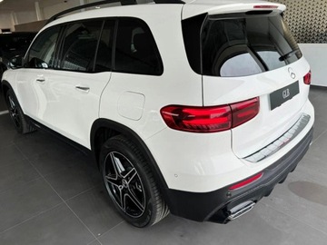Mercedes GLB SUV Facelifting 2.0 220 190KM 2025 MERCEDES-BENZ GLB 220 4-Matic AMG Line 2.0 (190KM) 2025, zdjęcie 3