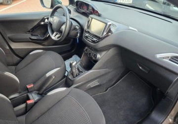 Peugeot 208 I Hatchback 3d 1.2 VTI 82KM 2014 Peugeot 208 1,2 82KM - Active - salon PL, bezwypadkowy 1.2 Benzyna 82KM, zdjęcie 15