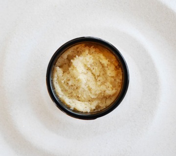 LULLALOVE ПОДСВЕТЛЯЮЩАЯ ПИЛИНГ-ПАСТА 230 Г