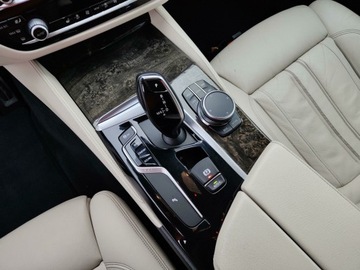 BMW Seria 5 G30-G31 Limuzyna 530i 252KM 2019 BMW 530 FV 23%, M-pakiet, Dostęp komfort, Fotele k, zdjęcie 14