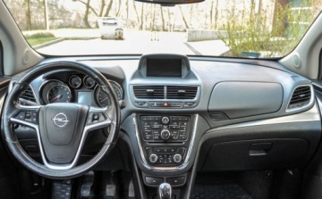 Opel Mokka I SUV 1.4 Turbo ECOTEC 140KM 2016 Opel Mokka Salon PL Bezwypadkowy 2015 r. 1.4 Benzyna 140KM, zdjęcie 8