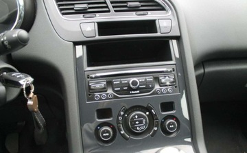 Peugeot 5008 I Minivan Facelifting 1.6 BlueHDi 120KM 2016 Peugeot 5008 1.6 Diesel 120KM, zdjęcie 15