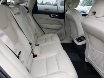 Volvo XC60 II 2023 Volvo XC 60 Ultimate 2023 2.0l 2.0 Benzyna 247KM, zdjęcie 11