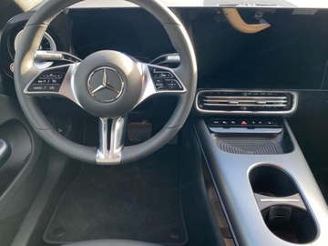 Mercedes CLA C118/X118 2025 MERCEDES-BENZ CLA 180 Sedan 1.5 (136KM) 2025, zdjęcie 6