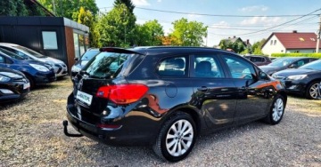 Opel Astra J Sports Tourer Facelifting 1.4 Turbo ECOTEC 120KM 2013 Opel Astra BENZYNA pol skora NISKI PRZEBIEG serwis ASO super okazja, zdjęcie 15