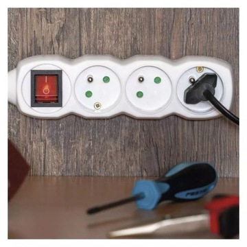 EMOS P1311 УДЛИНИТЕЛЬ НА 3 РОЗЕТКИ С ВЫКЛЮЧАТЕЛЕМ 1,2м 1мм2 ПВХ БЕЛЫЙ