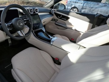 Mercedes CLE Coupe 2.0 200 204KM 2026 MERCEDES-BENZ CLE 200 4-Matic AMG Line 2.0 (204KM) 2026, zdjęcie 4
