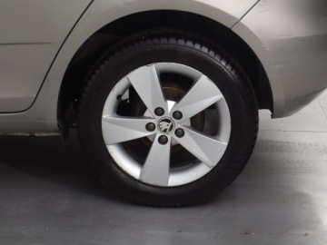 Skoda Fabia II Hatchback Facelifting 1.2 TSI 85KM 2014 Skoda Fabia 1.2 TSI, Salon Polska, Serwis ASO, zdjęcie 14