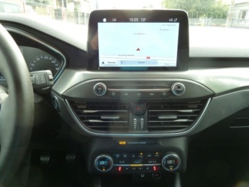 Ford Focus IV Kombi 2.0 EcoBlue 150KM 2019 Ford Focus Titanium Nawigacja Klimatronik Bezwypadkowy Serwisowany Gwaranc, zdjęcie 12