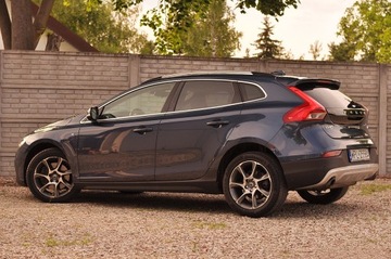 Volvo V40 II Hatchback Facelifting 2.0 T3 152KM 2016 Volvo V40 Cross Country T3 Turbo BENZYNA ---OCEAN RACE--- Full LED, zdjęcie 6