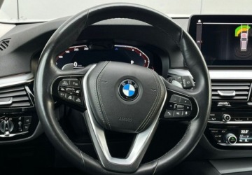 BMW Seria 5 G30-G31 Touring Facelifting 2.0 520d 190KM 2022 BMW Seria 5 xDrive Skora Automat Navi Kamera Head Up FV23 2.0, zdjęcie 19