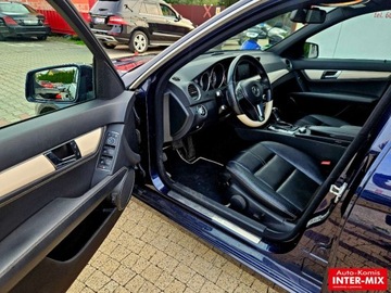 Mercedes Klasa C W204 Kombi T204 2.2 250 CDI BlueEFFICIENCY 204KM 2012 Mercedes-Benz Klasa C Mercedes-Benz C 250 CDI 4 MATIC 2.1 Diesel 204KM, zdjęcie 20