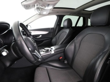 Mercedes Klasa C W205 Kombi Facelifting 2.0 220d 194KM 2018 Mercedes C 220 automat multibeam półskóra navi, zdjęcie 12