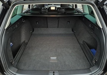 Volkswagen Passat B8 Variant Facelifting 1.5 TSI EVO 150KM 2023 Volkswagen Passat Variant SalonPL Business 1.5TSI 150KM DSG Skora Navi Kam, zdjęcie 30