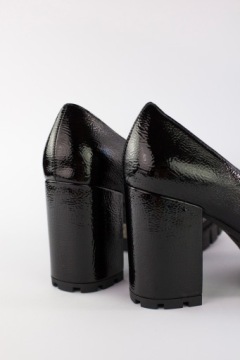 ОБУВЬ РАБОЧАЯ женская на устойчивом каблуке (39)