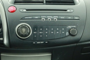 Honda Civic VIII Hatchback 3d 2.2 i-CTDi 140KM 2006 Honda Civic 2.2 i-CTDi, Salon Polska, Klima,ALU, zdjęcie 9