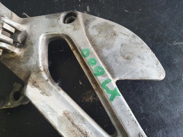 ПОДНОЖКА YAMAHA XJ 600 КРЕПЛЕНИЕ РЫЧАГА ПЕРЕДАЧ