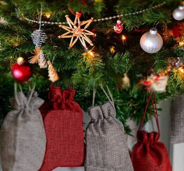 АДВЕНТ-КАЛЕНДАРЬ ДЛЯ МАЛЬЧИКА, ПОДВЕСКИ, НАКЛЕЙКИ, ВЕРЕВКИ, ПОДАРКИ