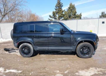 Land Rover Defender IV (L663) 90 2.0 i4P 300KM 2025 Land Rover Defender 2025r., 110 P300, 2L, od ubezpieczalni 2.0 Benzyna, zdjęcie 4