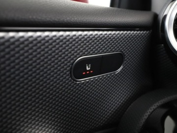 Mercedes Klasa A W177/V177 Hatchback 2.0 220 190KM 2019 Mercedes A 220 Progressive automat półskóra, zdjęcie 36