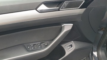 Volkswagen Passat B8 Limousine 2.0 TDI BlueMotion Technology 150KM 2018 Volkswagen Passat VW Passat 2.0 TDI Comfortline Business - Salon PL 2.0, zdjęcie 9