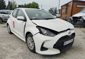Toyota 2022 Toyota Yaris 2022r, 1.0 Benzyna LPG. Uszkodzony. Poobijany. VAT 23 brutto