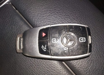 Mercedes Klasa E W213 Kombi Facelifting 2.0 E300 258KM 2021 Mercedes-Benz Klasa E 2021r., E 350 4matic, 2L, od ubezpieczalni 2.0 259KM, zdjęcie 8