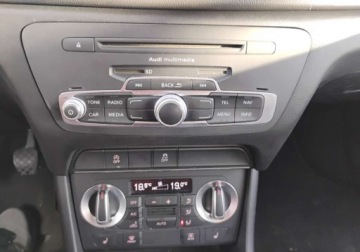 Audi Q3 I SUV 2.0 TDI 140KM 2014 Audi Q3 I rej 2015r, SALON POLSKA. 2.0TDI. 4x4. Uszkodzony przod. Jezdzi., zdjęcie 11