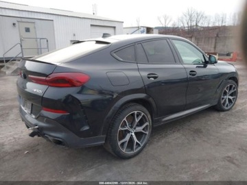 BMW X6 G06 2021 BMW X6 M50i 2021 4.4 Benzyna 523KM, zdjęcie 5