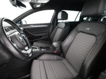 Volkswagen Passat B8 Variant 1.8 TSI BlueMotion Technology 180KM 2018 Volkswagen Passat R-Line DSG virtual cocpit navi, zdjęcie 12