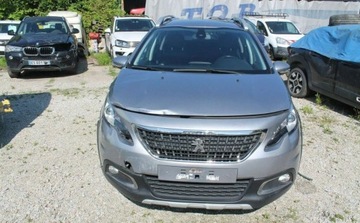 Peugeot 2008 I SUV Facelifting 1.2 PureTech 110KM 2018 Peugeot 2008 1.2 Benzyna 110KM, zdjęcie 1