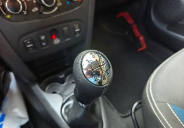 Dacia Logan II MCV Tce 90KM 2015 Dacia Logan Dacia Logan MCV 0.9 TCE Prestige Benzyna 90KM, zdjęcie 11