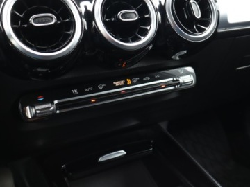 Mercedes GLB SUV 2.0 180d 116KM 2021 Mercedes GLB GLB 180 d, Salon Polska, zdjęcie 17
