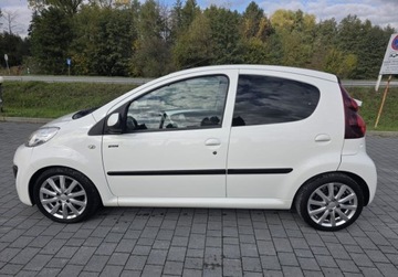 Peugeot 107 Hatchback 5d Facelifting 2012 1.0 VTI 68KM 2012 Peugeot 107 Peugeot 107 Benzyna 68KM, zdjęcie 4