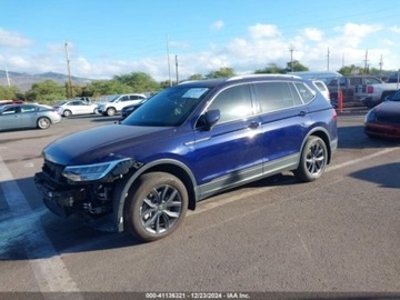 Volkswagen Tiguan II 2023 Volkswagen Tiguan 2023 VOLKSWAGEN TIGUAN 2.0T SE 2.0 Benzyna 184KM, zdjęcie 2